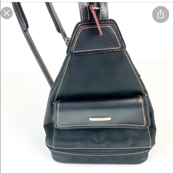 Gloria Vanderbilt Bags Gloria Vanderbilt Black Convertible Backpack